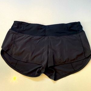 Lululemon speed up short size 6